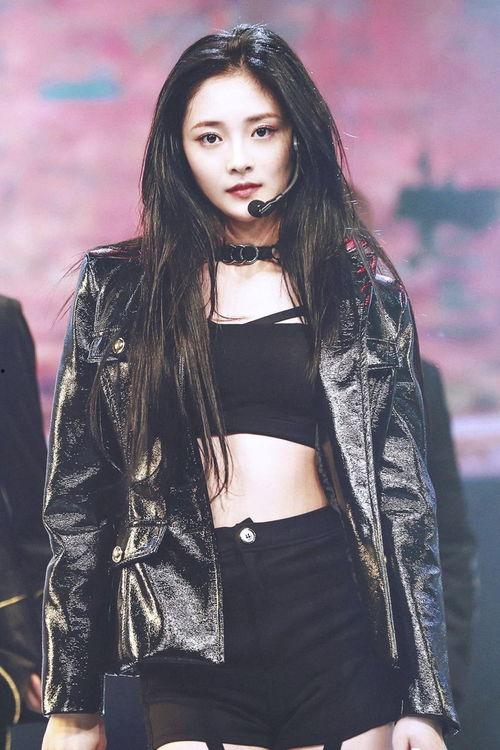 周洁琼爆料舞台视频播放,精彩瞬间引网友热议  第1张